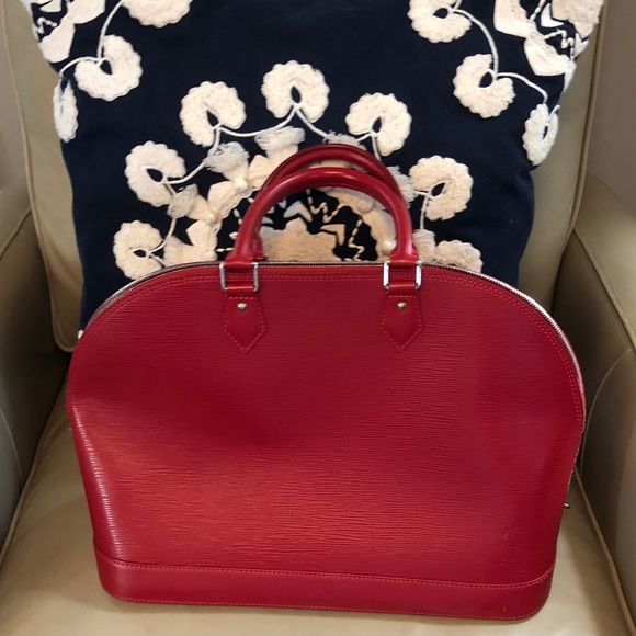Louis Vuitton EPI Alma GM Carmine - EXCELLENT BARELY USED CONDITION Red Satchel - Picture 15 of 16